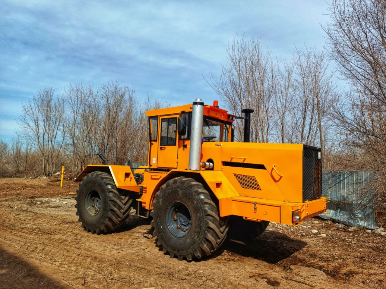 Трактор Кировец К-700 Трактор Кировец К-700