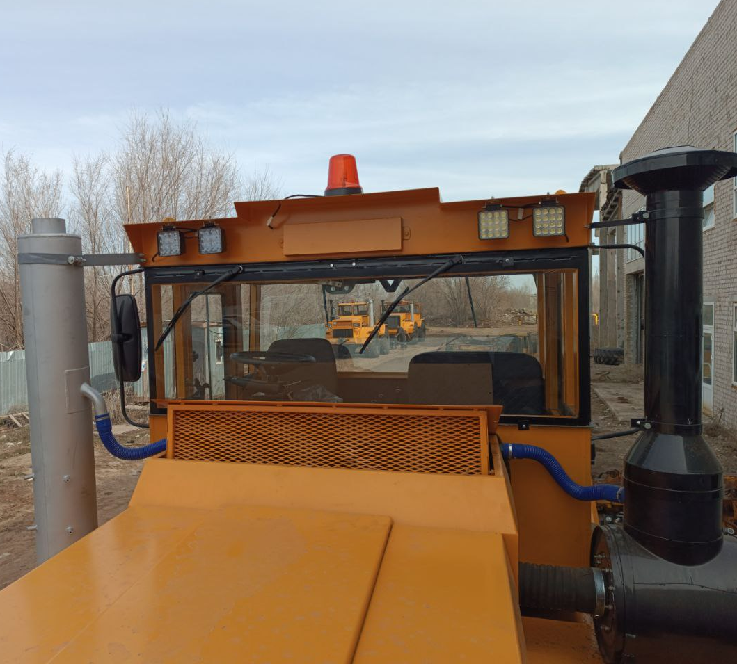 Трактор Кировец К-700 Трактор Кировец К-700